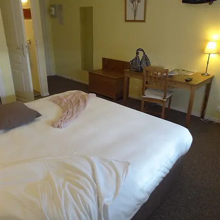 Hotel Prado Avec Parking - Proche Zenith 3*
