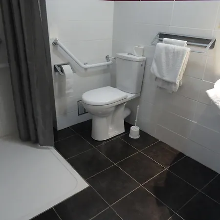 Prado Avec Parking - Proche Zenith 호텔 3*